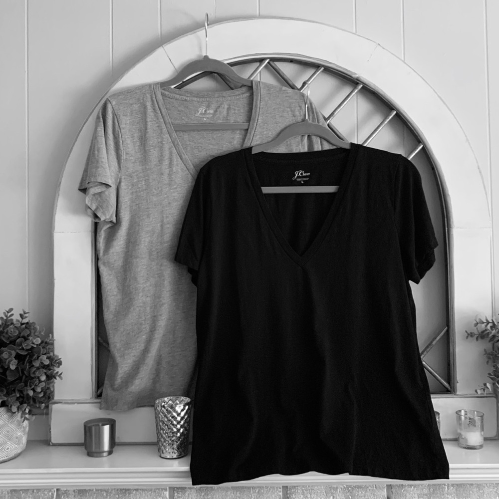 Set of 2 J Crew Cotton V-Neck T-Shirts, Large - Picture 3 of 11